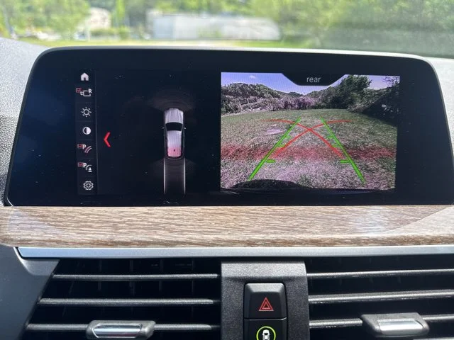 Used 2020 Black BMW xDrive30i image 21
