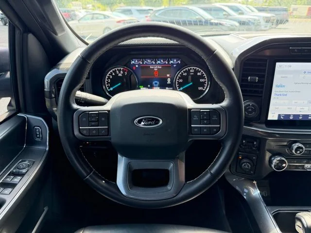 Used 2023 Black Ford XLT image 16