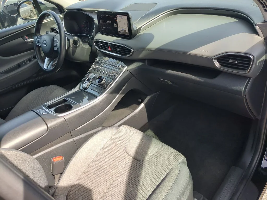 Used 2023 Black Hyundai SEL image 12