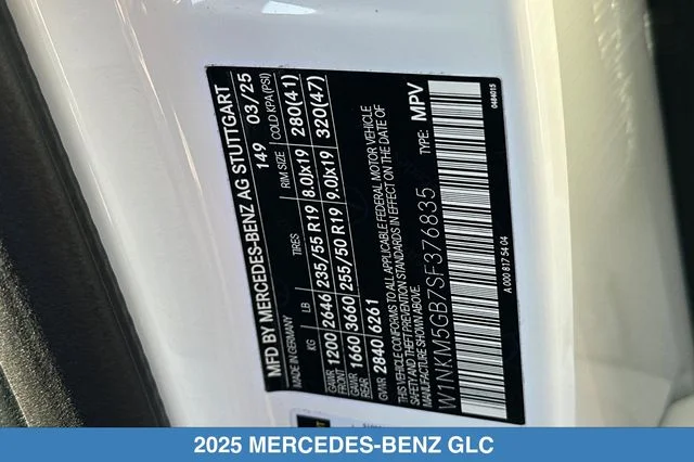 Used 2025 White Mercedes-Benz GLC 350e image 32