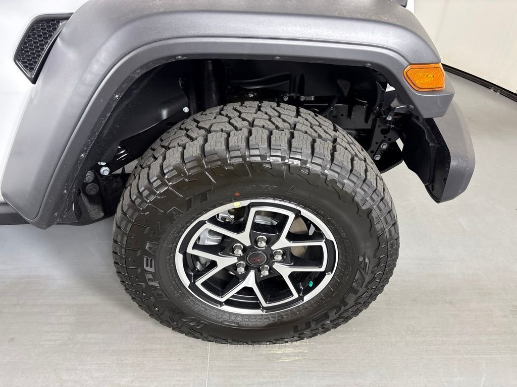 New 2026 Bright White Clearcoat Jeep Rubicon image 11