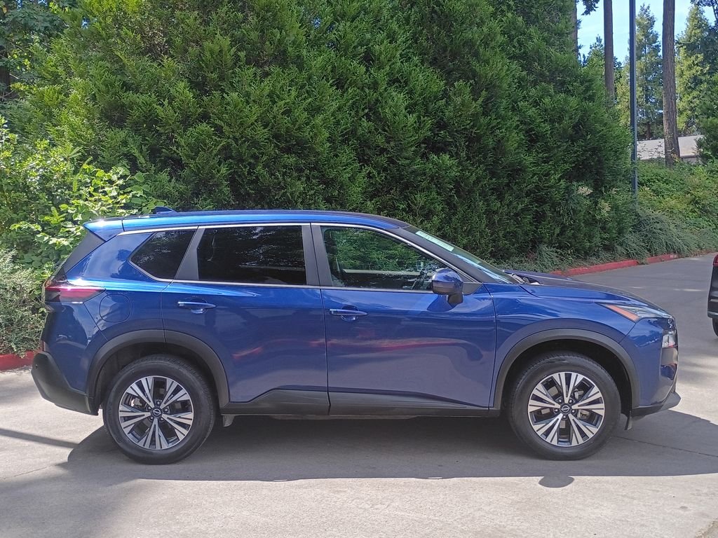 Used 2023 Caspian Blue Metallic Nissan SV image 2
