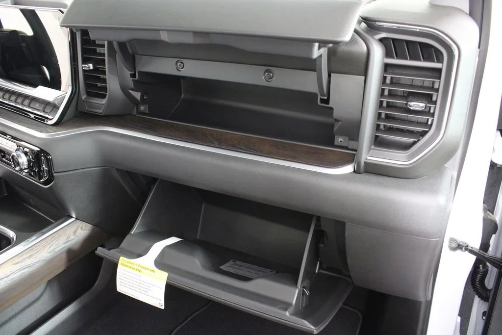 2026 GMC Sierra 1500 SLT - Photo 19
