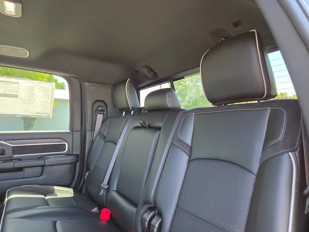 New 2026 Diamond Black Crystal Pearl-Coat Exterior Paint RAM Laramie image 20