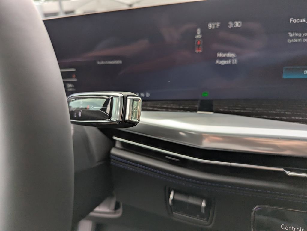 2026 Cadillac Escalade IQL Luxury - Photo 44