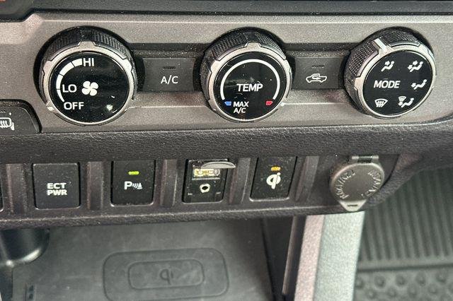 Certified Used 2018 ICE CAP Toyota  image 23