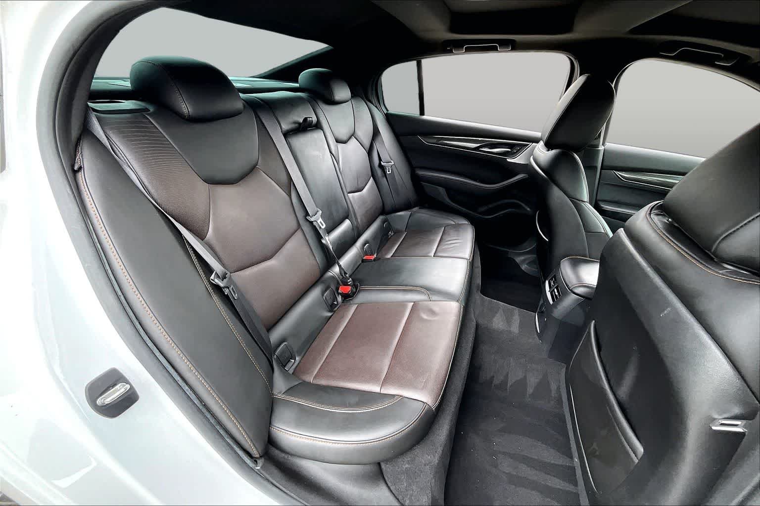 Used 2021 Summit White Cadillac V-Series image 18