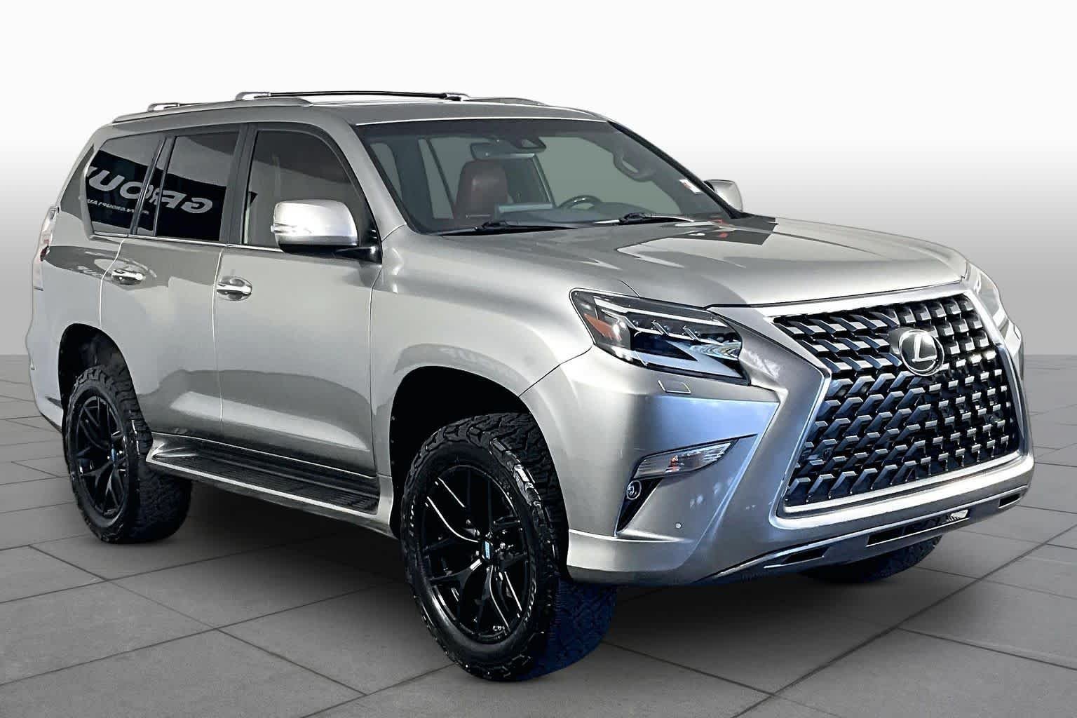 Used 2022 Atomic Silver Lexus Premium image 3