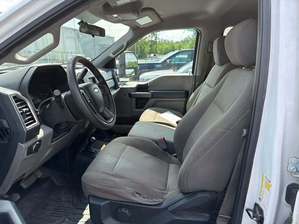 Used 2017 Oxford White Ford XLT image 7