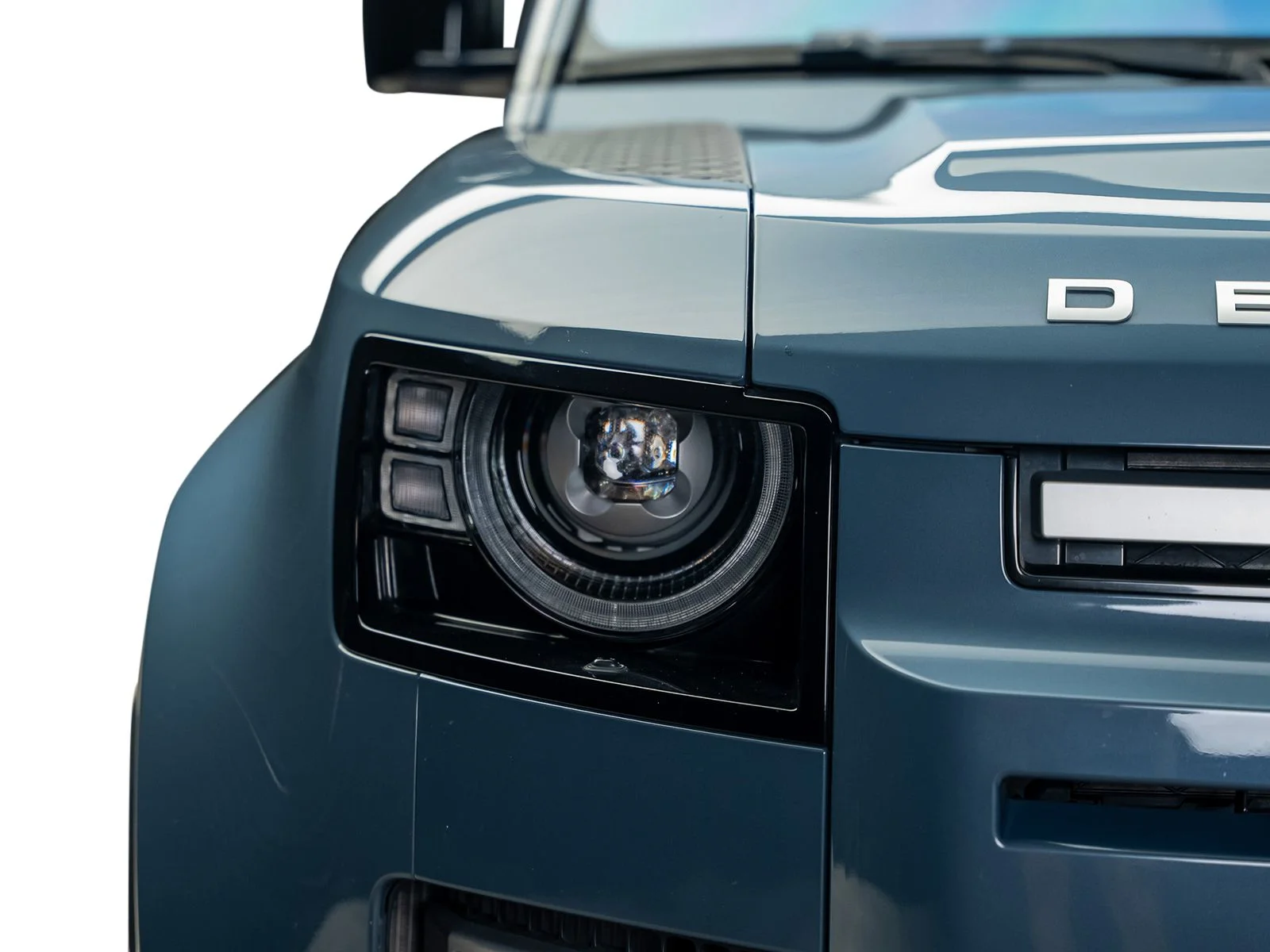 Used 2020 Blue Land Rover HSE image 3