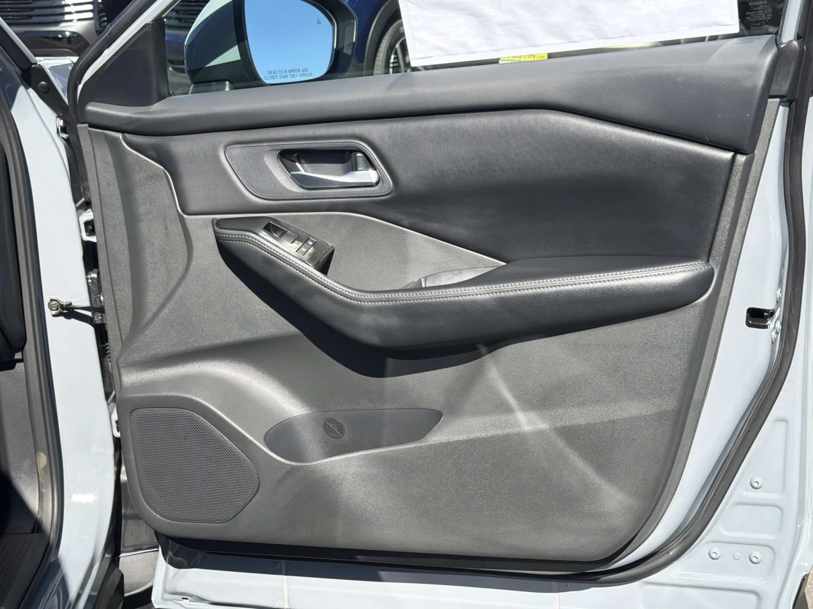 New 2027 Boulder Gray Pearl Nissan SV image 27
