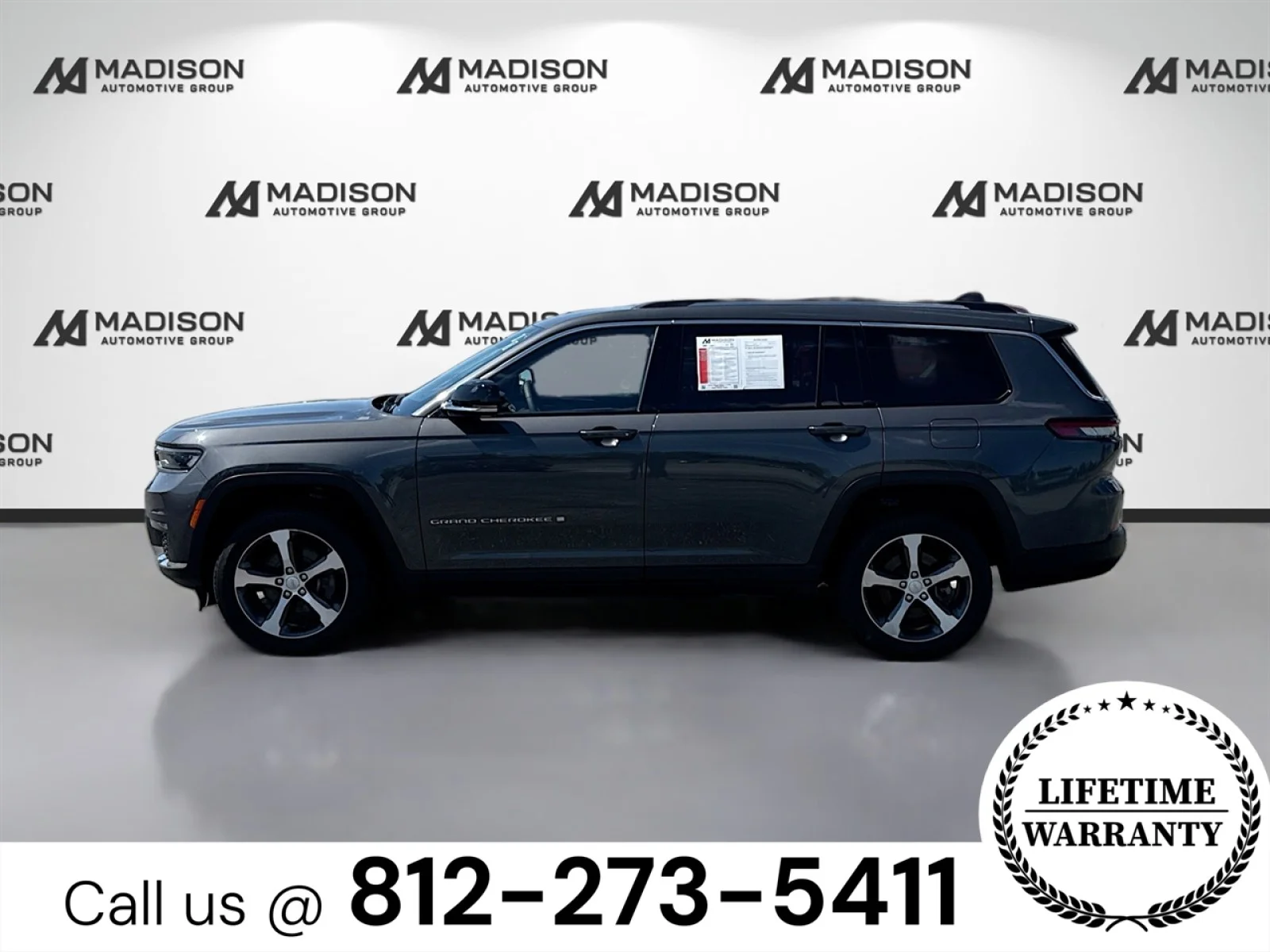Used 2023 Baltic Gray Clearcoat Metallic Jeep Limited image 8