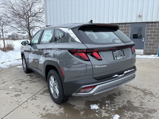 New 2026 Hampton Gray Hyundai SE image 8