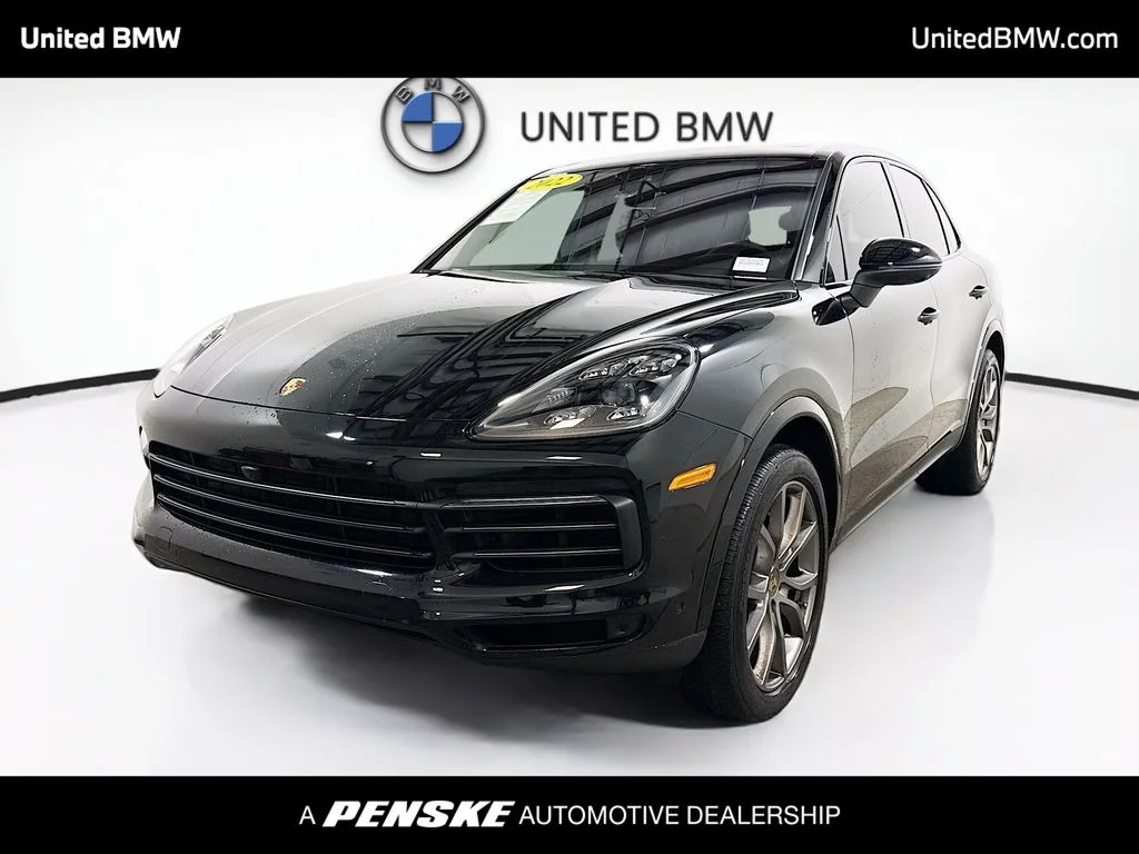 2022 Porsche Cayenne Platinum Edition's photo