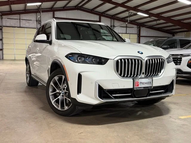 2026 BMW X5 sDrive40i's photo
