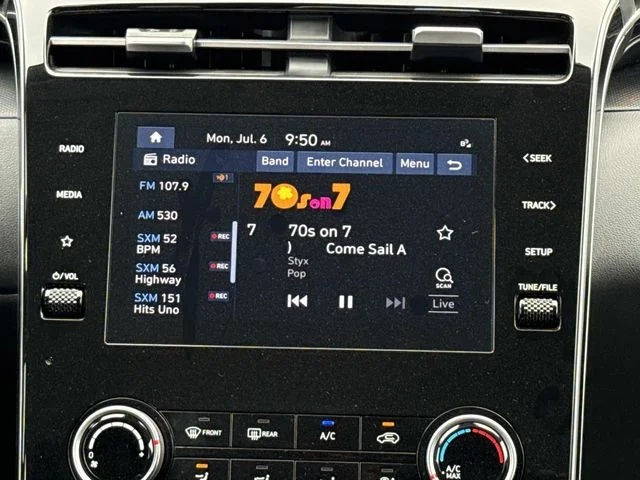 Used 2023 Silver Hyundai SEL image 18