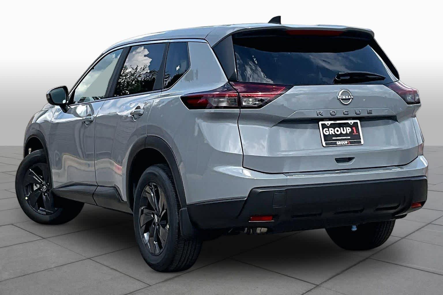 New 2027 Boulder Gray Pearl Nissan SV image 7