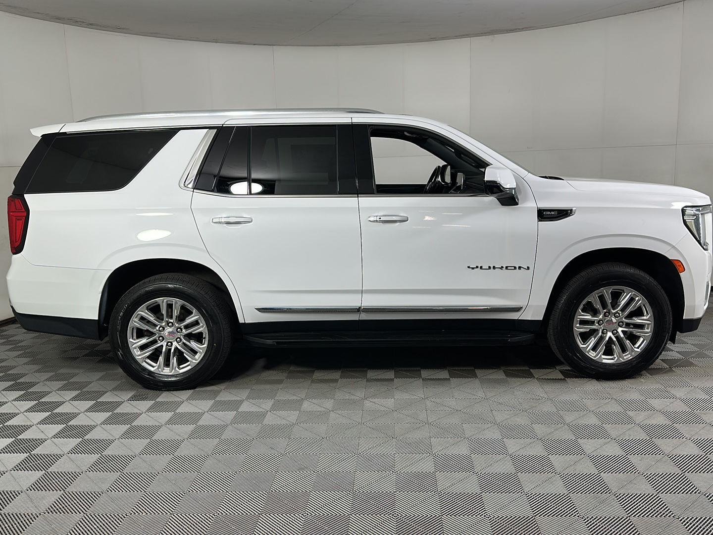 Used 2021 Summit White GMC SLT image 16