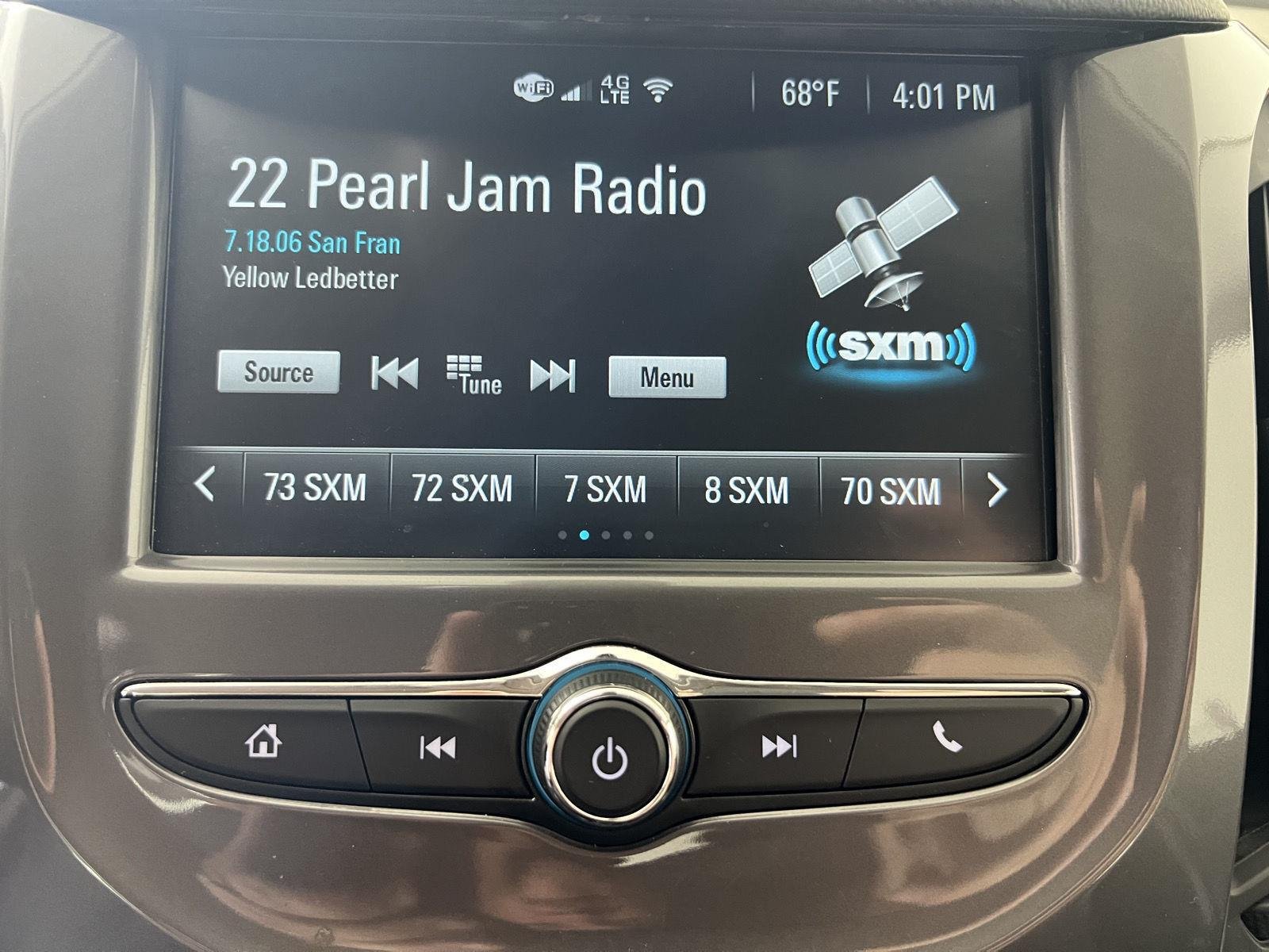 Used 2018 Graphite Metallic Chevrolet LT image 14