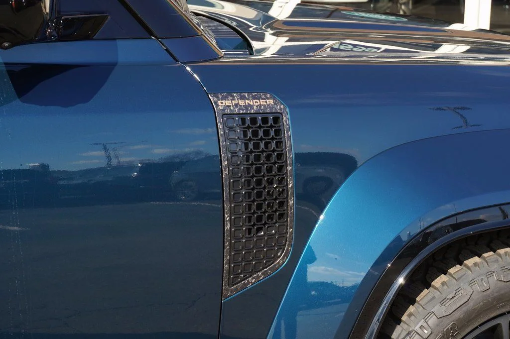 New 2026 Sargasso Blue Land Rover Octa image 9