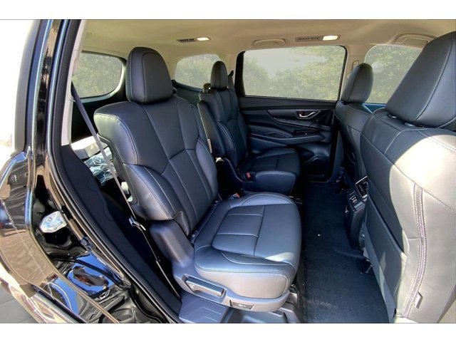 New 2026 CRYSTAL BLACK SILICA Subaru Premium 7-Passenger image 9