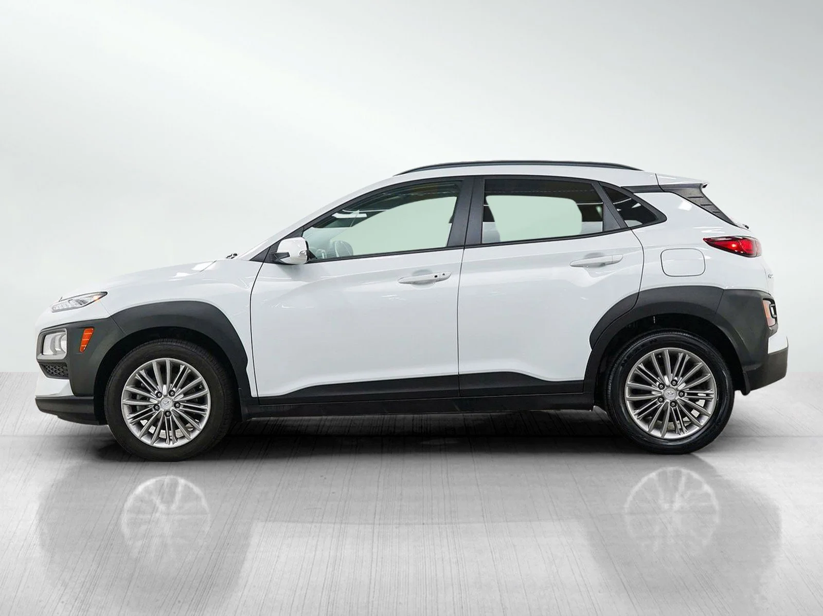 Used 2019 Hyundai Kona SEL with VIN KM8K6CAA8KU349933 for sale in Minneapolis, Minnesota