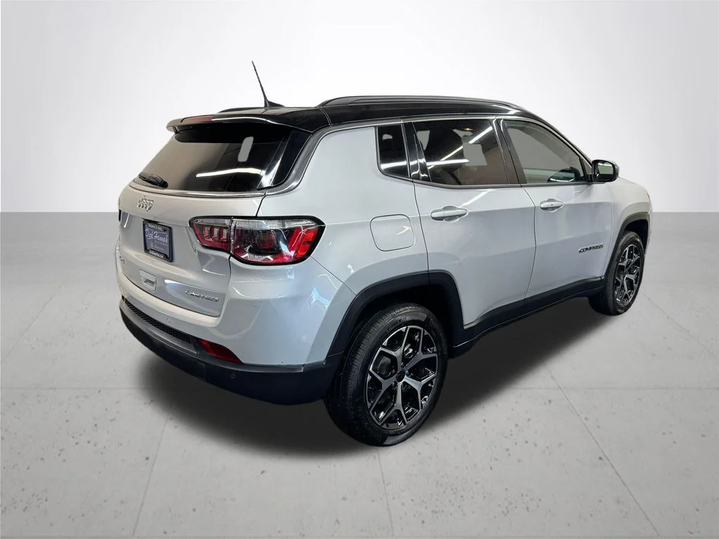 Used 2025 Silver Jeep Limited image 8