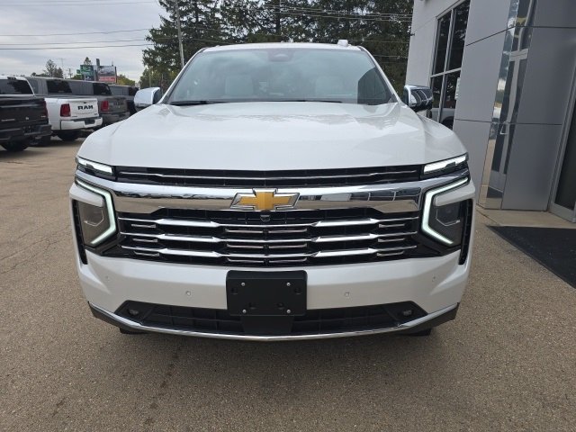 2025 Chevrolet Tahoe Premier photo 2