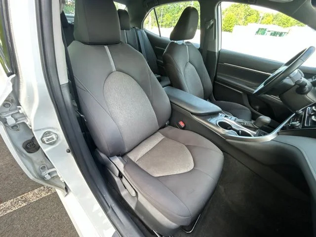 Used 2023 White Toyota LE image 24