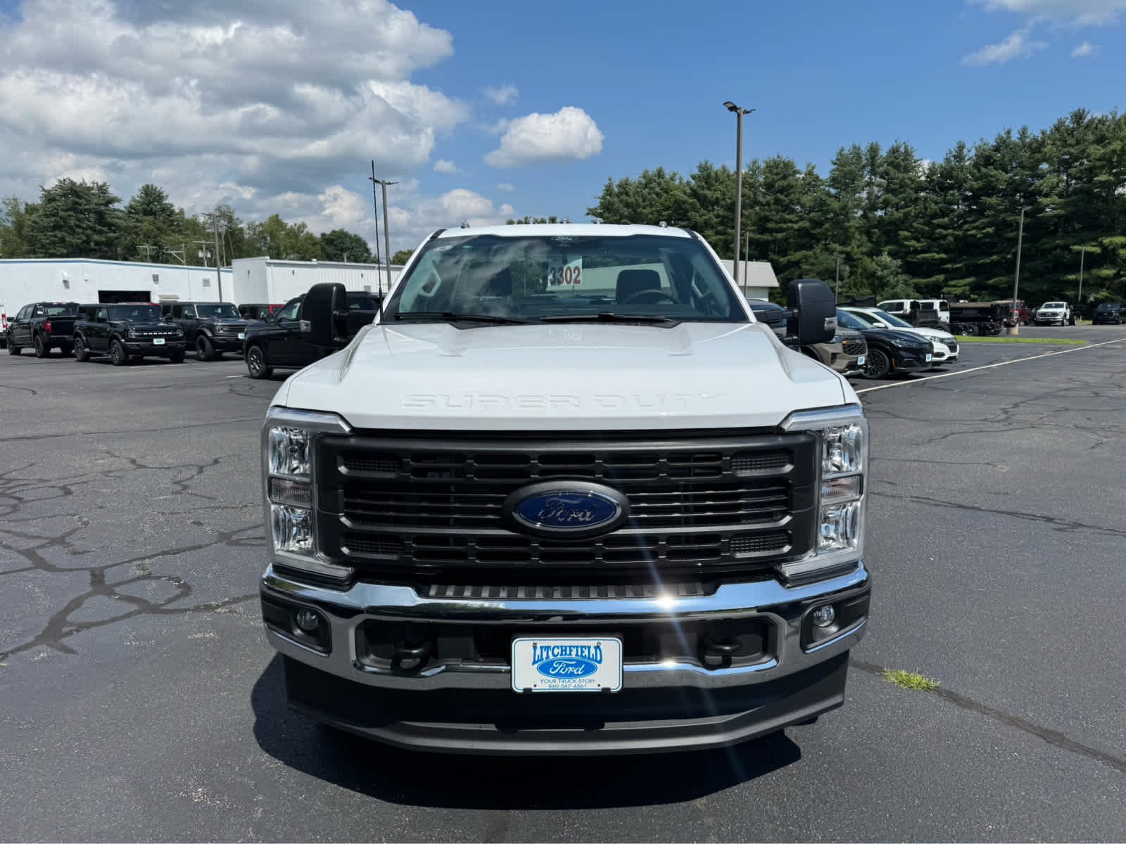 New 2026 Oxford White Ford XL image 9