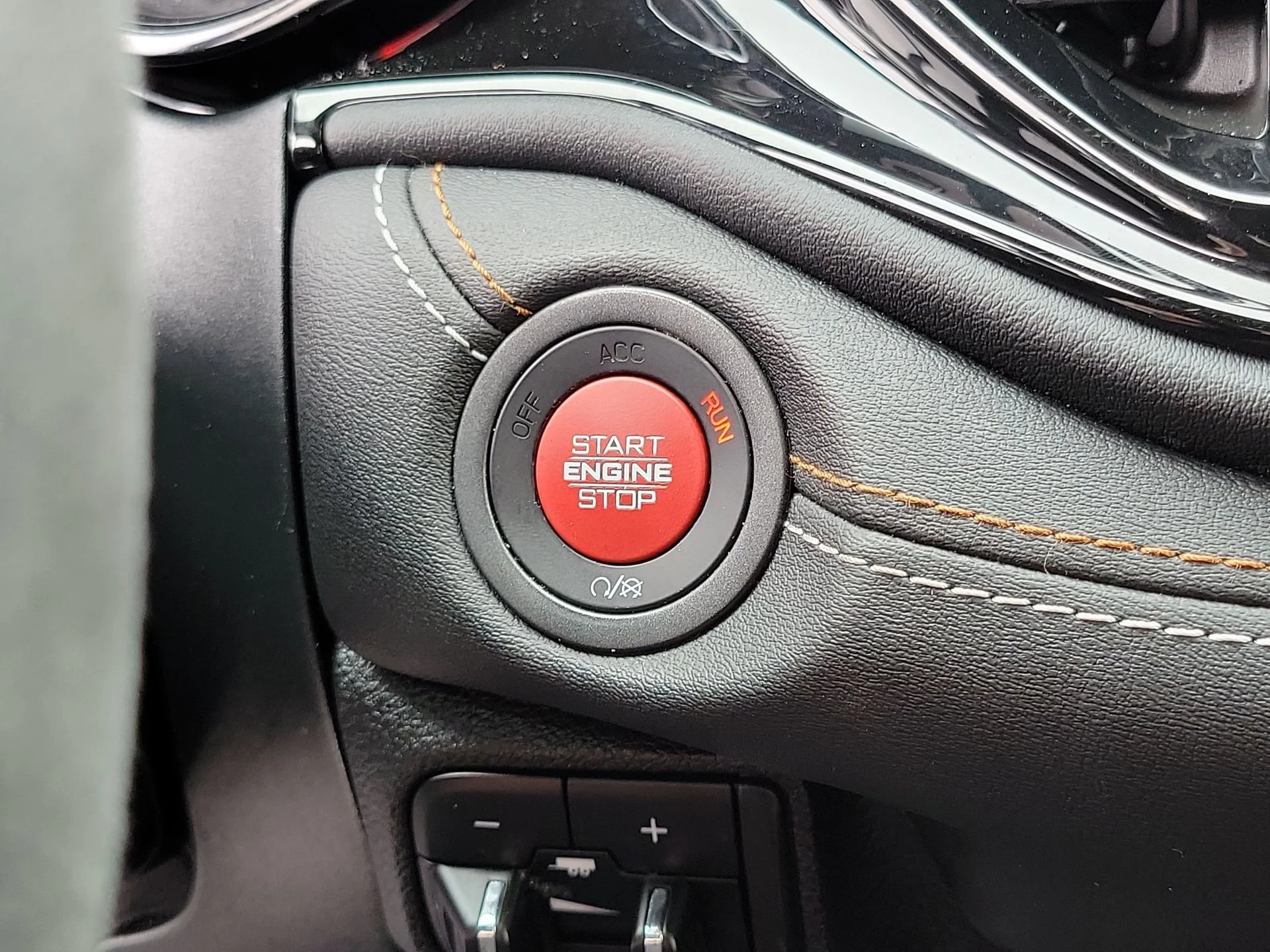 Used 2025 Silver Dodge SRT Hellcat image 12
