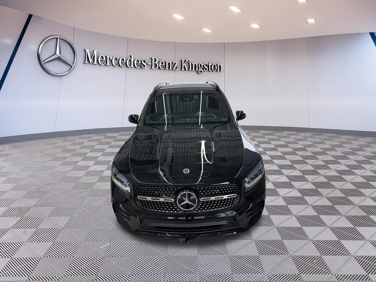 Used 2026 Black Mercedes-Benz GLB 250 4MATIC SUV image 11