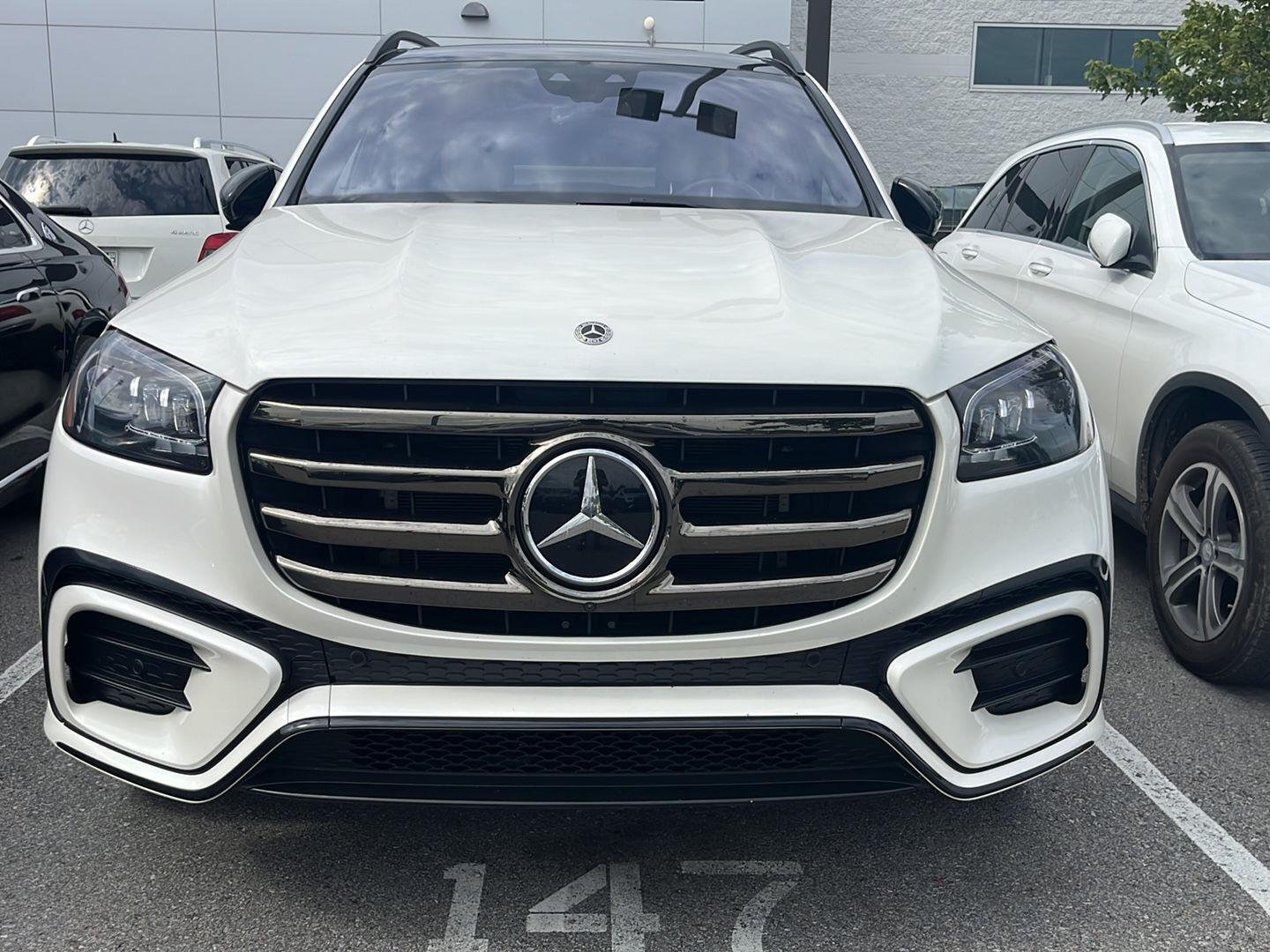 Certified Used 2024 MANUFAKTUR Diamond White Metallic Mercedes-Benz GLS 450 image 2