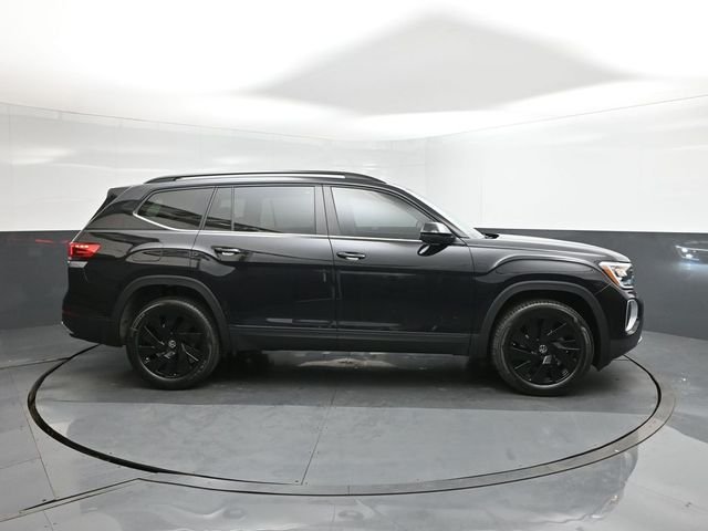 Used 2026  Volkswagen 2.0T SE w/Technology image 26