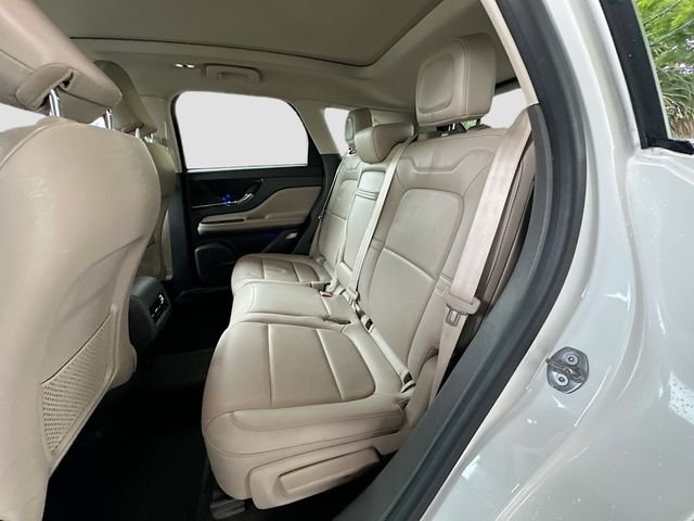 Used 2023 White Lincoln Reserve image 25