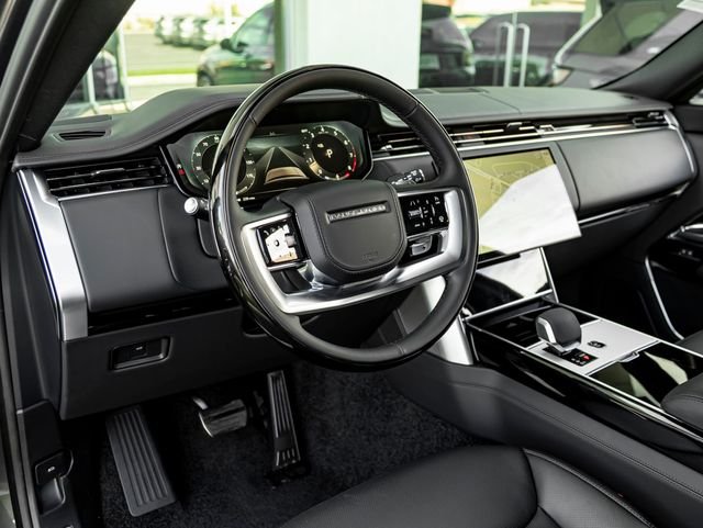 New 2026 Carpathian Grey Land Rover SE image 16