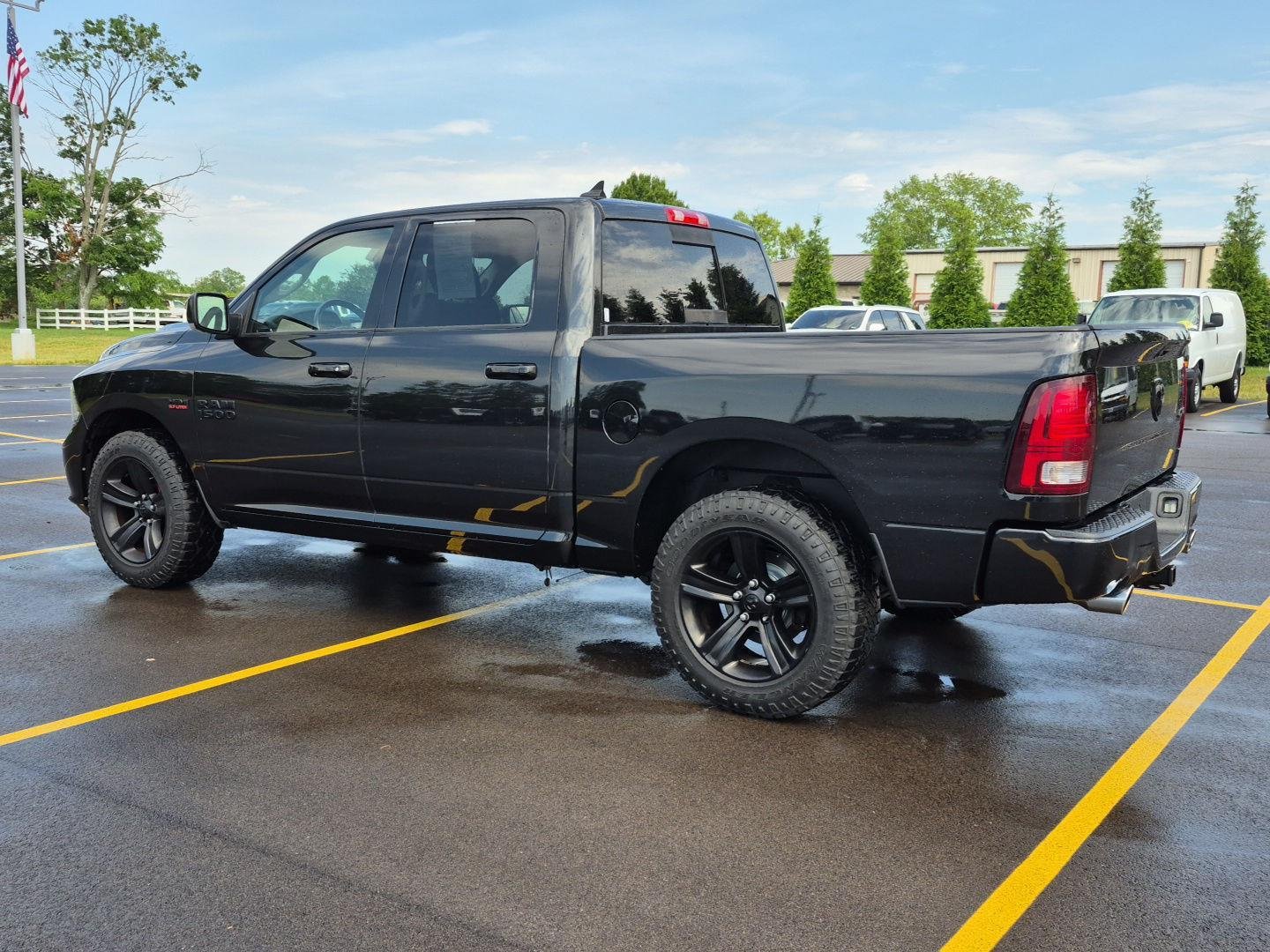Used 2016 Brilliant Black Crystal Pearlcoat Ram Sport image 6