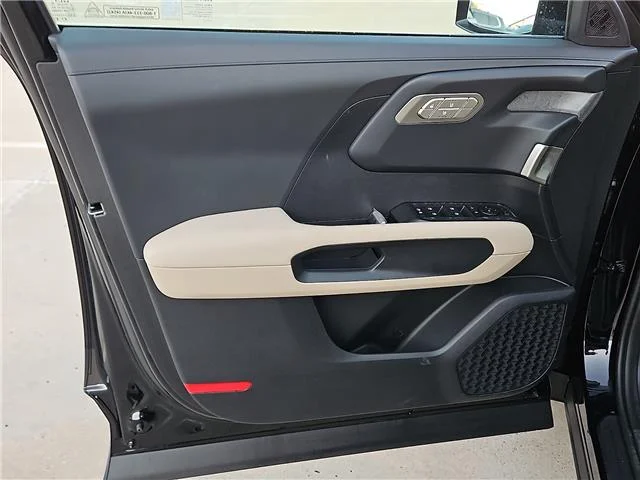 New 2027 Ebony Black KIA EX All-Wheel Drive image 14