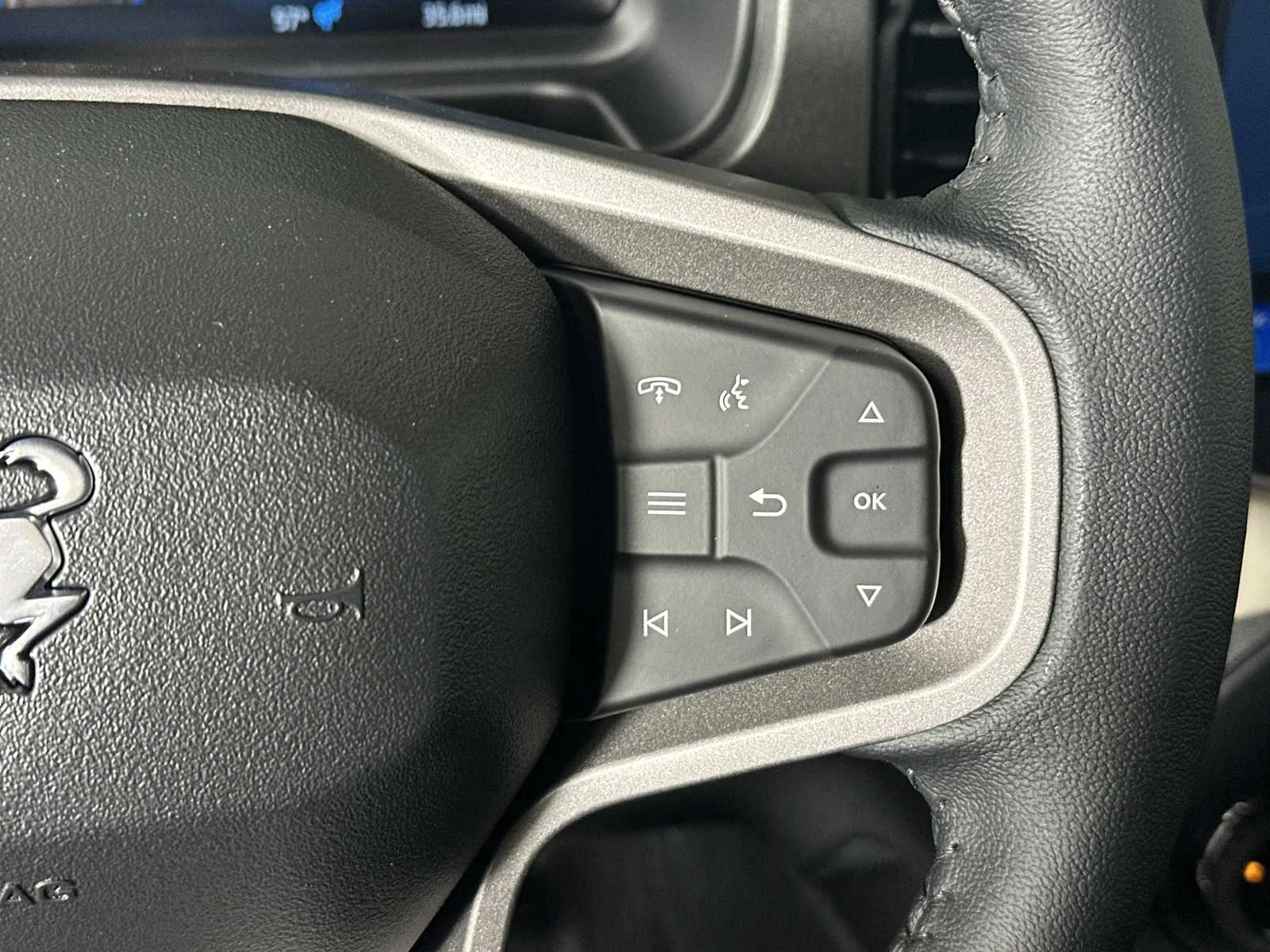 New 2026 Avalanche Gray Ford Big Bend image 30