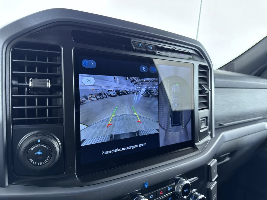 New 2026 Oxford White Ford XLT image 19