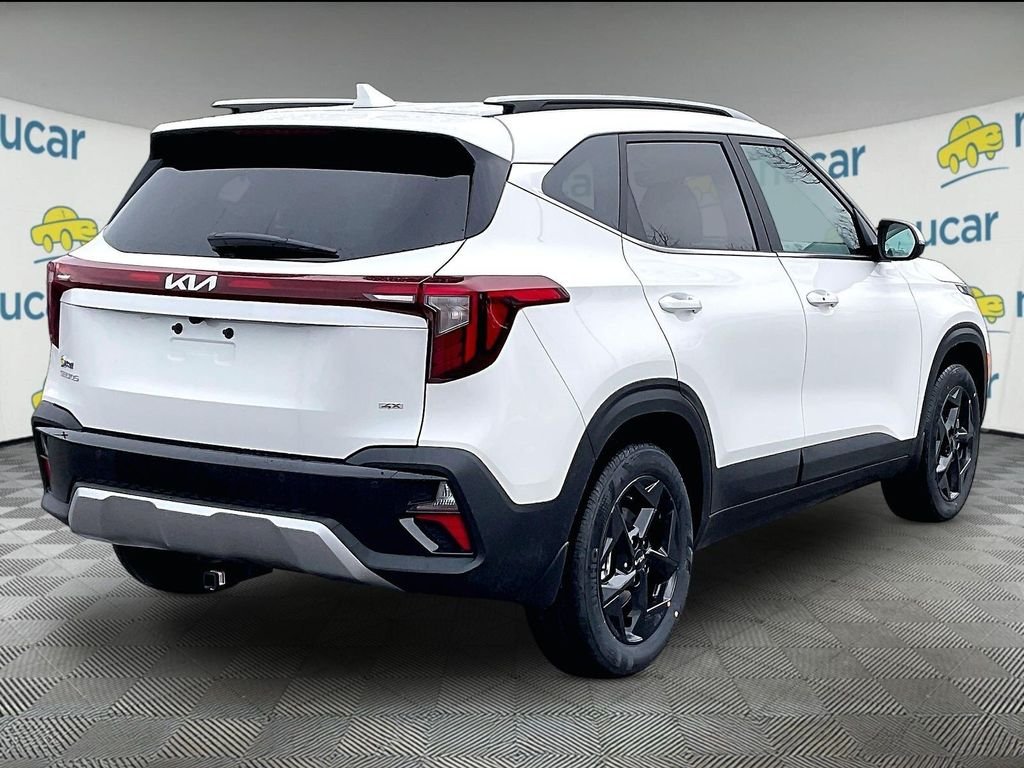 New 2026 Snow White Pearl Kia EX image 6