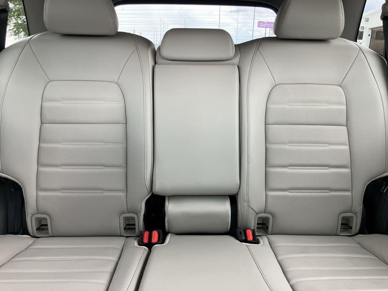 Used 2025 Gray (Meteorite Gray Metallic) Honda EX-L image 31
