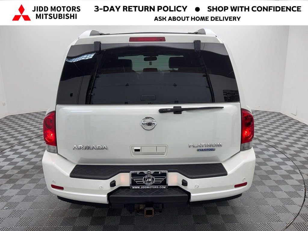 Used 2015 Pearl White Nissan Platinum image 4