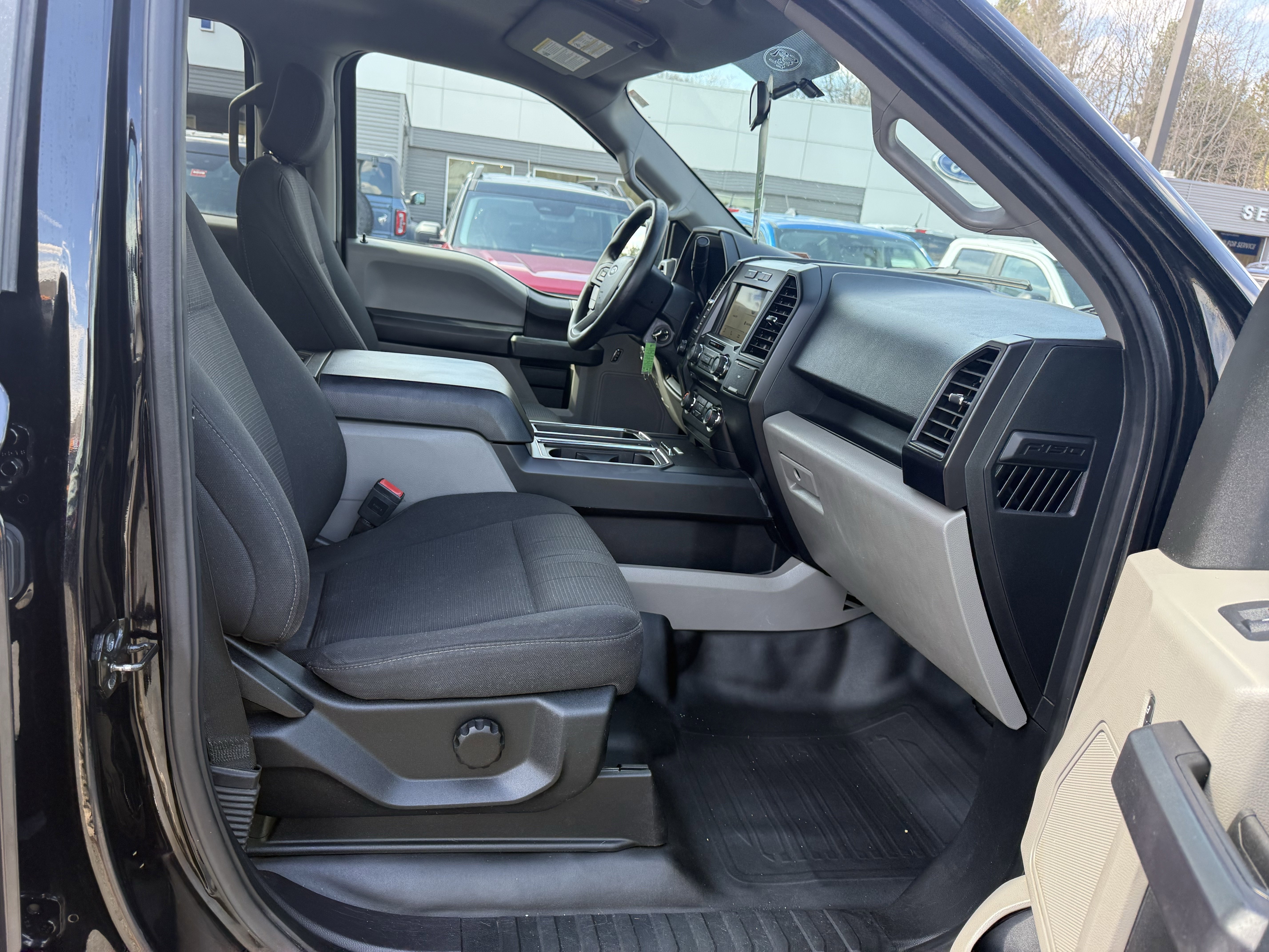Used 2018 SHADOW BLACK Ford XL image 3