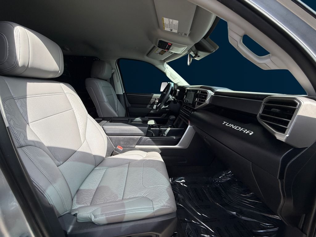 Used 2023 Silver Toyota SR5 image 17