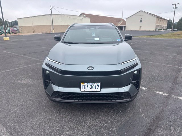 Used 2026  Toyota XSE image 2
