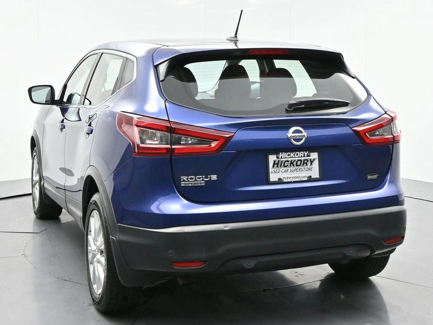 Used 2022 Caspian Blue Metallic Nissan S image 6