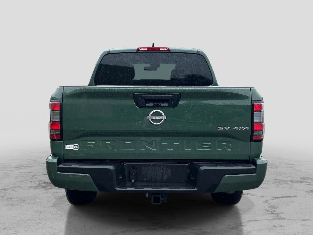 Used 2023 Green Nissan SV image 4