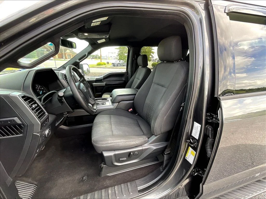 Certified Used 2019 Magnetic Metallic Ford XLT image 10