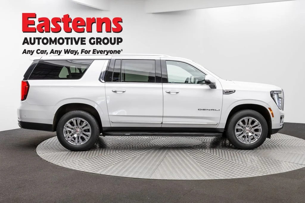Used 2025 White GMC Denali image 4